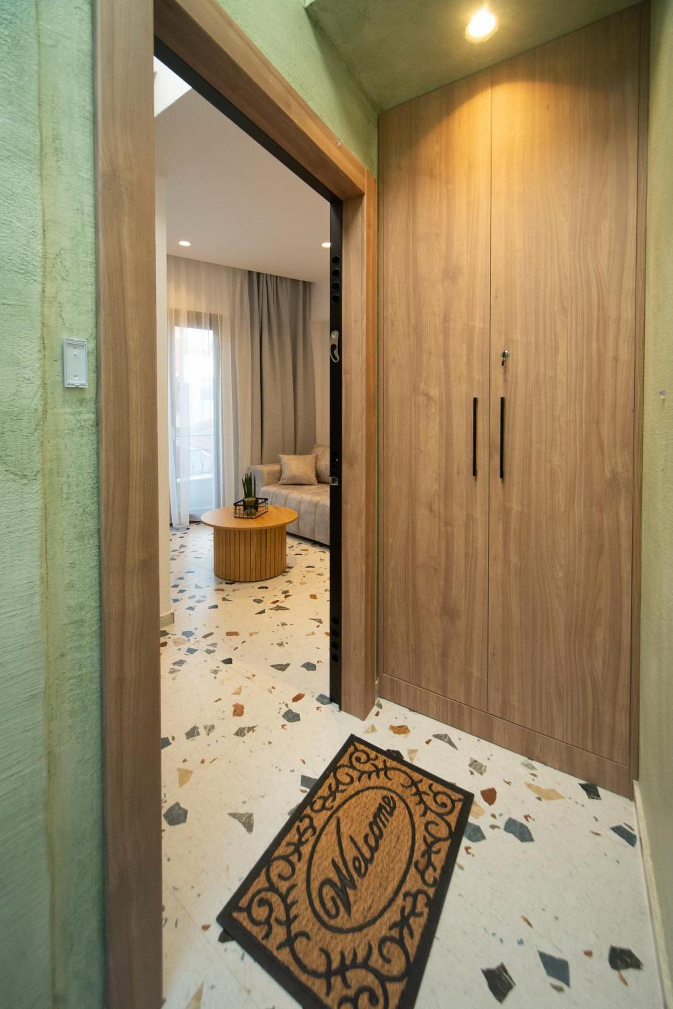 Antiqua Apartment Кавала Екстериор снимка