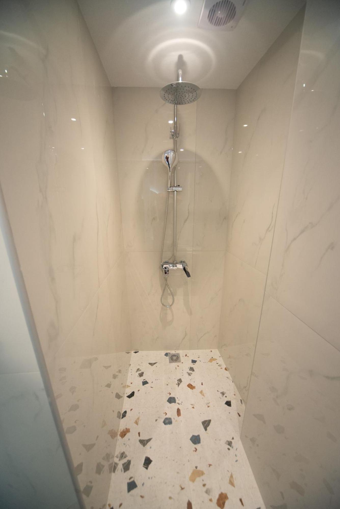 Antiqua Apartment Кавала Екстериор снимка