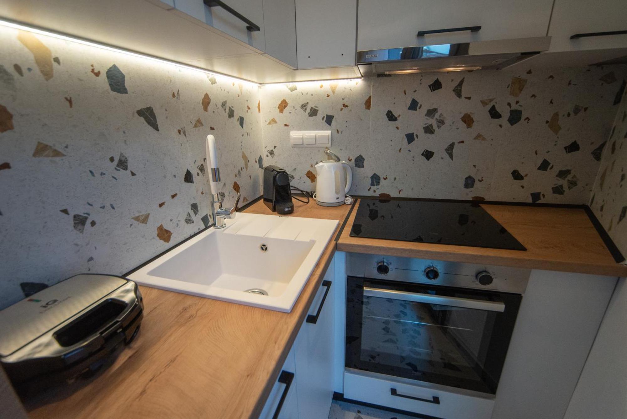 Antiqua Apartment Кавала Екстериор снимка