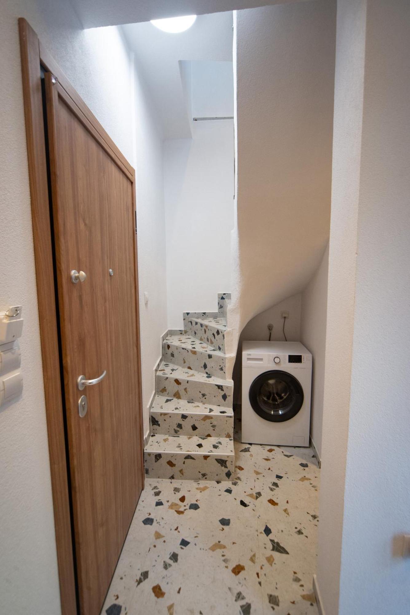 Antiqua Apartment Кавала Екстериор снимка