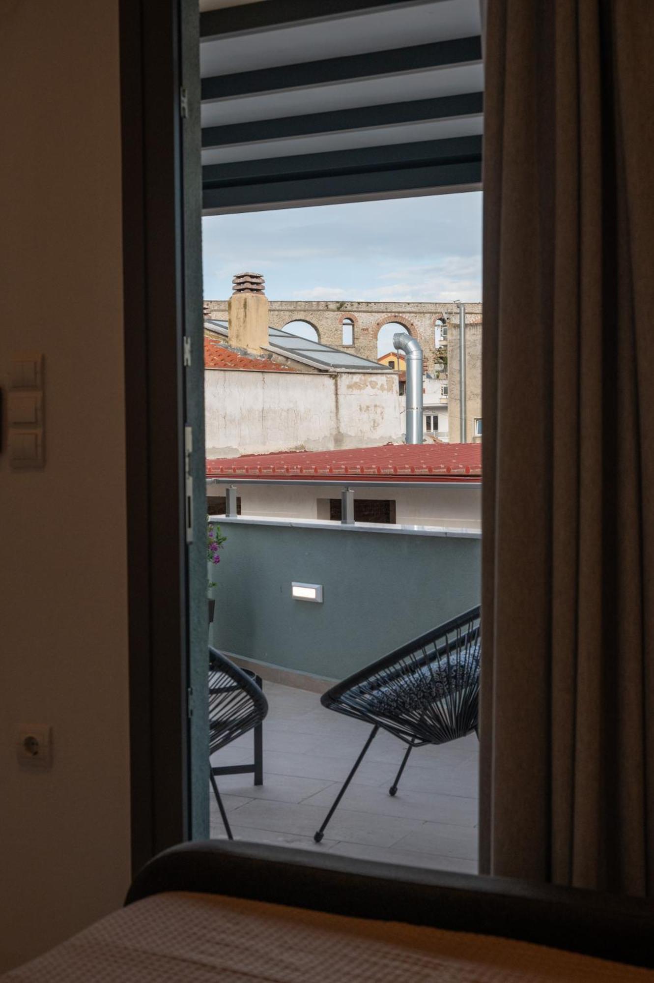 Antiqua Apartment Кавала Екстериор снимка